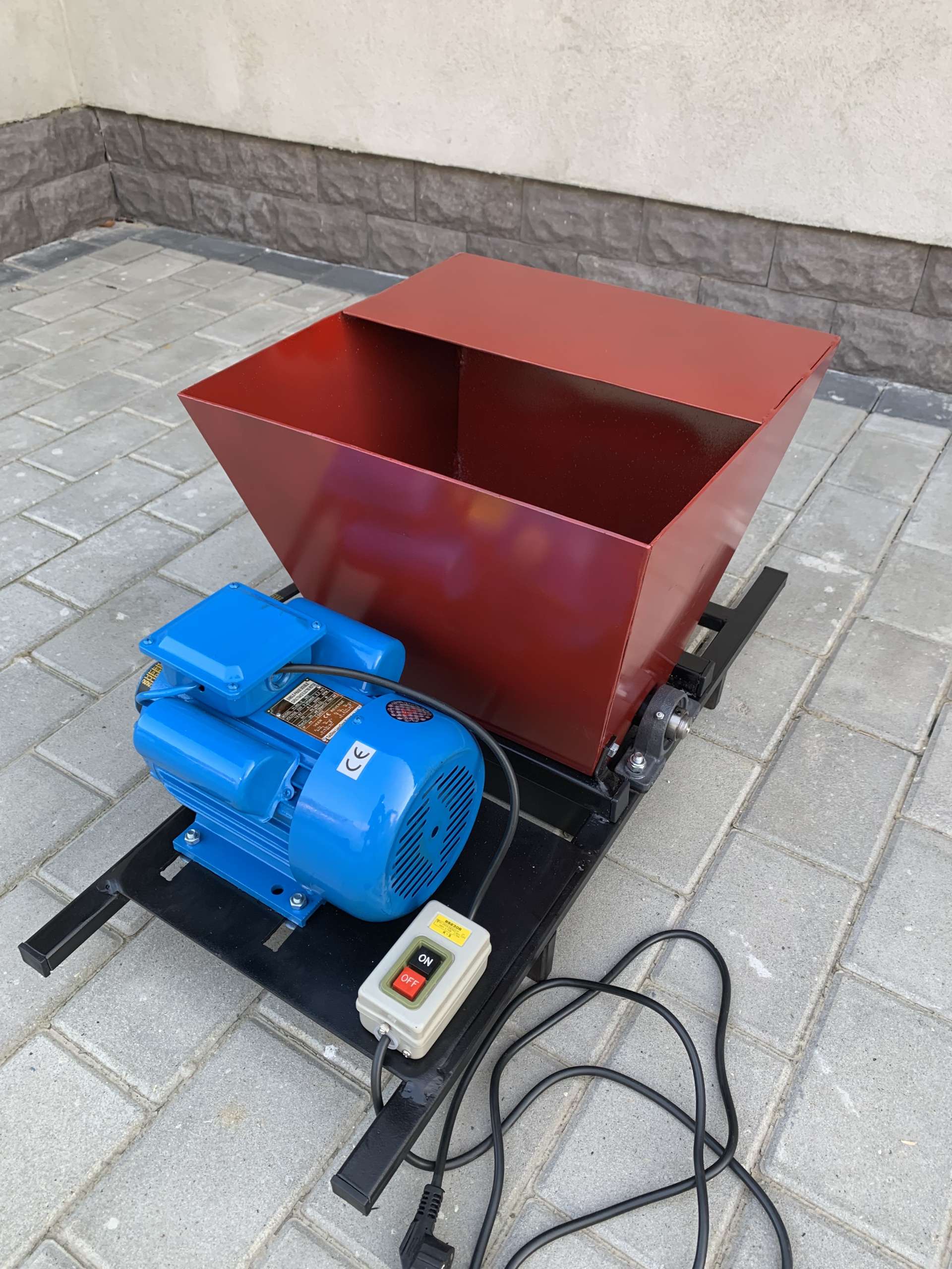 Tocător fructe electric 2,2 kw - imagine 2